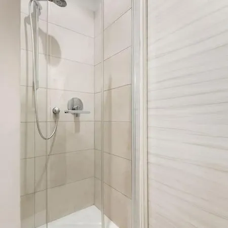 All'ombra Delle Due Torri Family Apartment Bologna