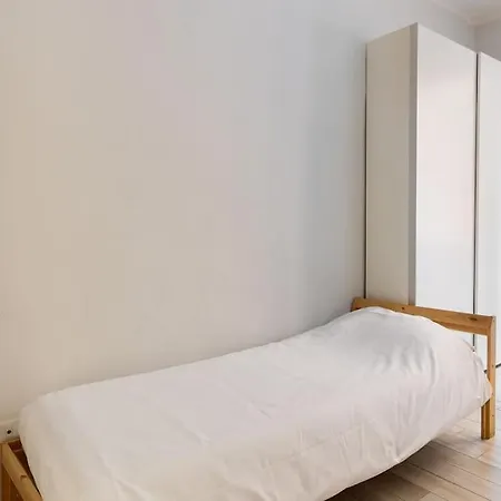 All'ombra Delle Due Torri Family Apartment *