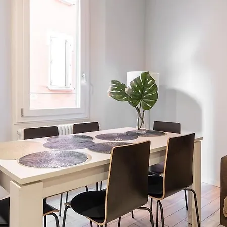 Daire All'ombra Delle Due Torri Family