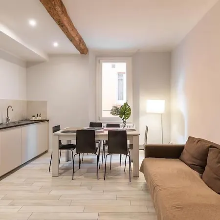 All'ombra Delle Due Torri Family * בולוניה