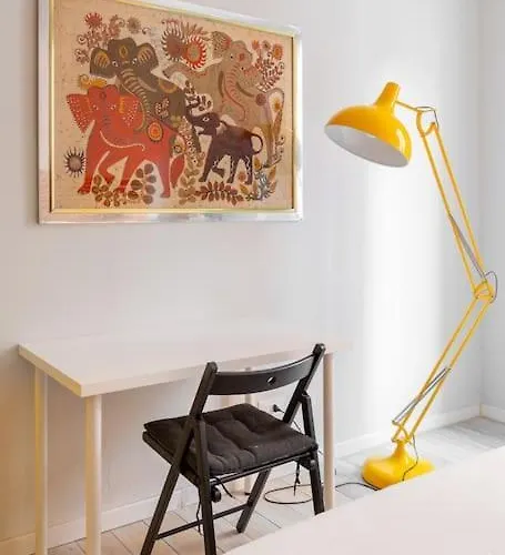 All'ombra Delle Due Torri Family *