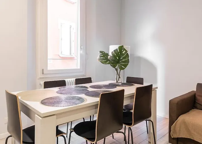 아파트 All'ombra Delle Due Torri Family